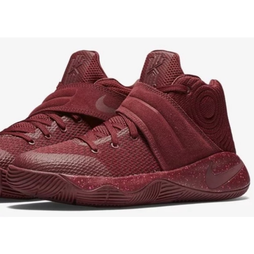 Nike Kyrie 2 Red Velvet 819583-600 size 12